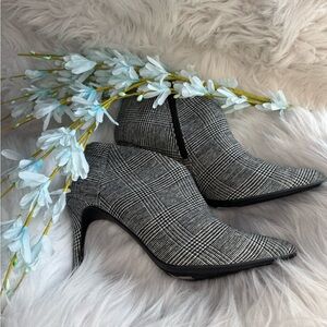 Journee Collection Plaid Ankle Boots - Black and White